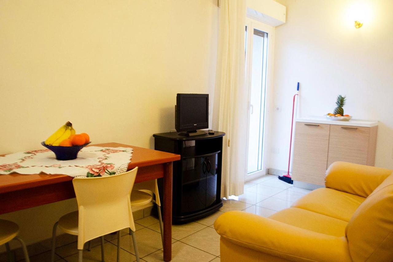 Residence Comfort Riccione Zewnętrze zdjęcie