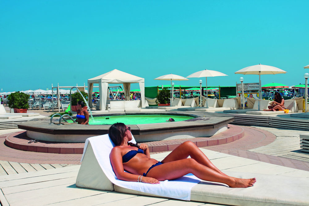 Residence Comfort Riccione Zewnętrze zdjęcie