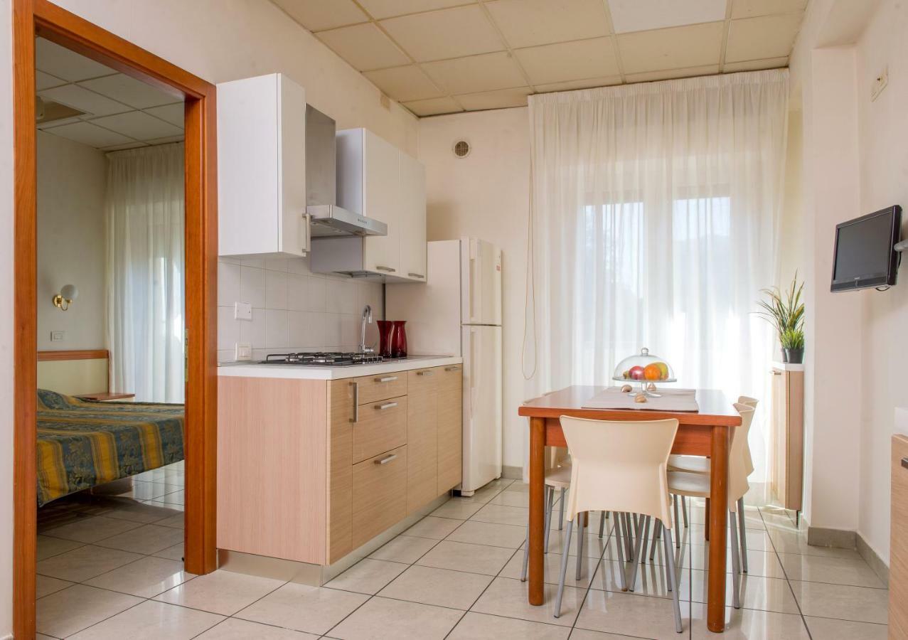Residence Comfort Riccione Zewnętrze zdjęcie